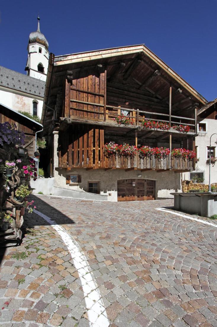 Rubino Deluxe Hotel