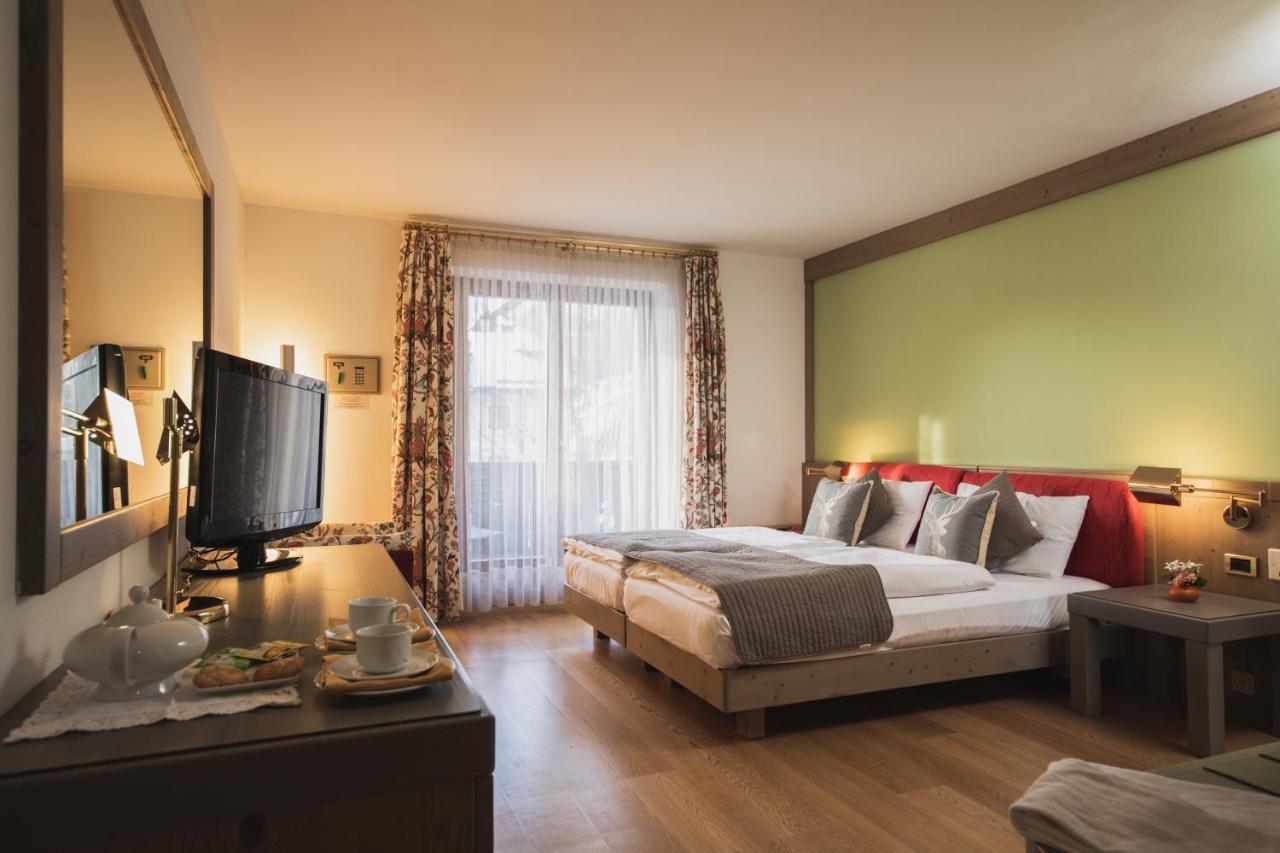 Rubino Deluxe Hotel 4*